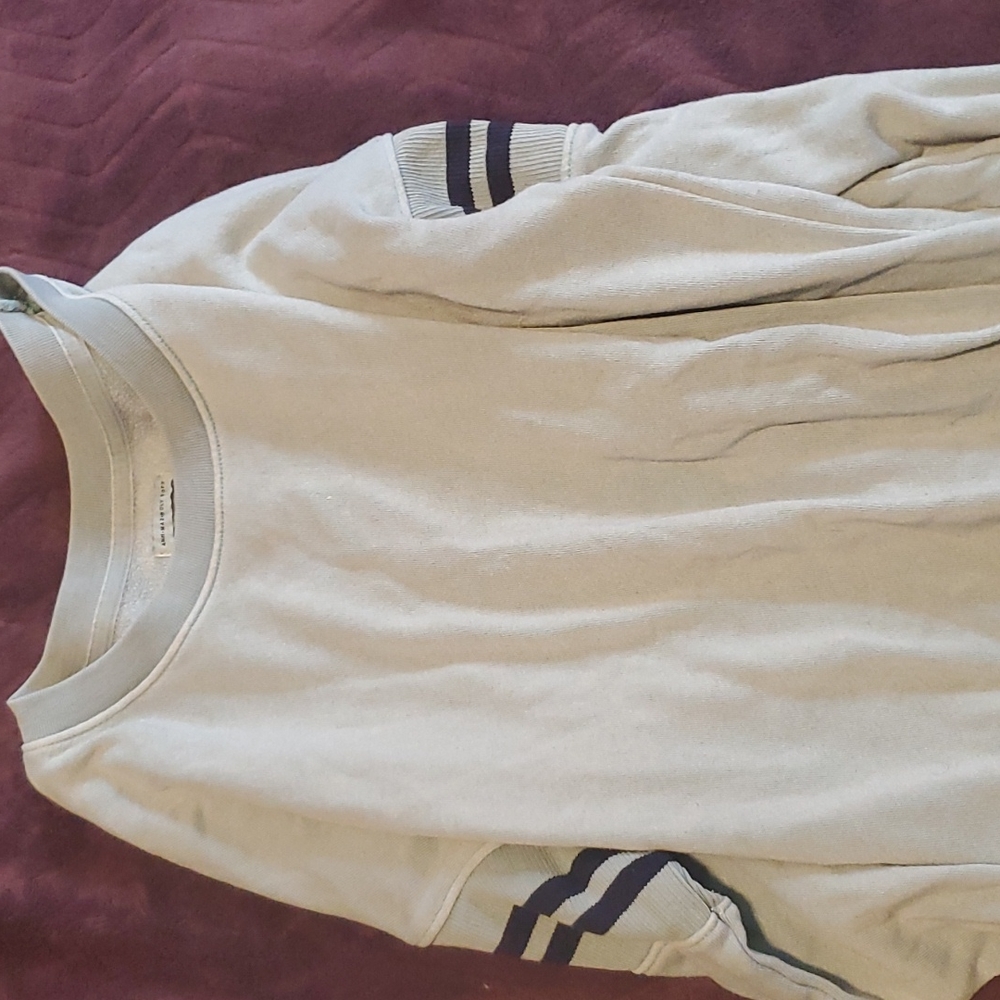 Oversized American Eagle sweater
